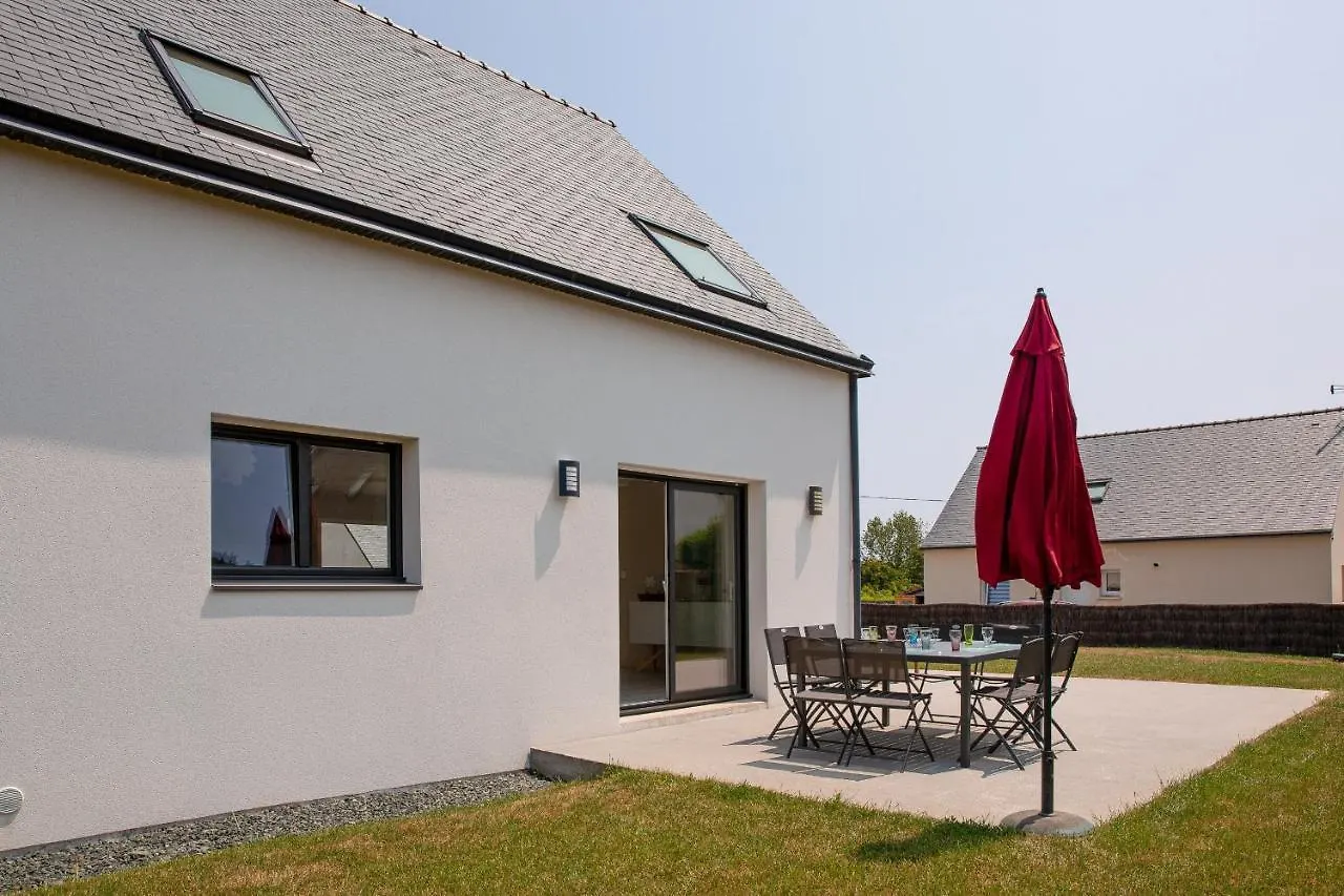 Сasa de vacaciones Maison Pour 8 Avec Jardin A 1Km De La Plage Plobannalec
